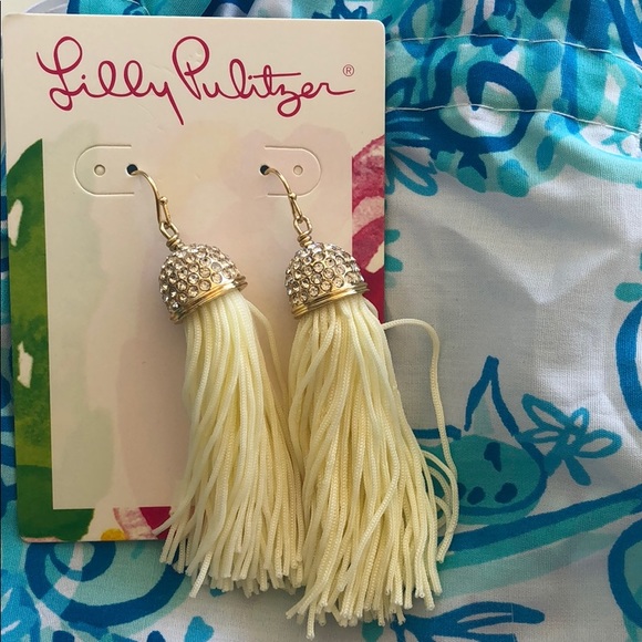 Lilly Pulitzer Jewelry - Lilly Pulitzer White Tassel Earrings Lilly Pulitzer Jewelry - Lilly Pulitzer White Tassel Earrings